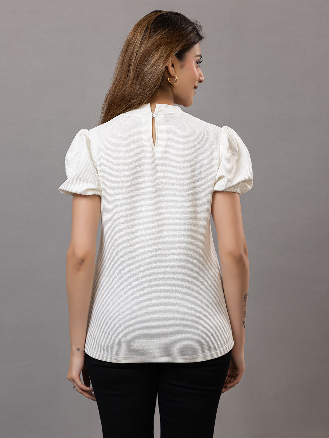 ARISH Women's Puff Sleeve Top, White Textured Knit, Crew Neck, Short Sleeves
